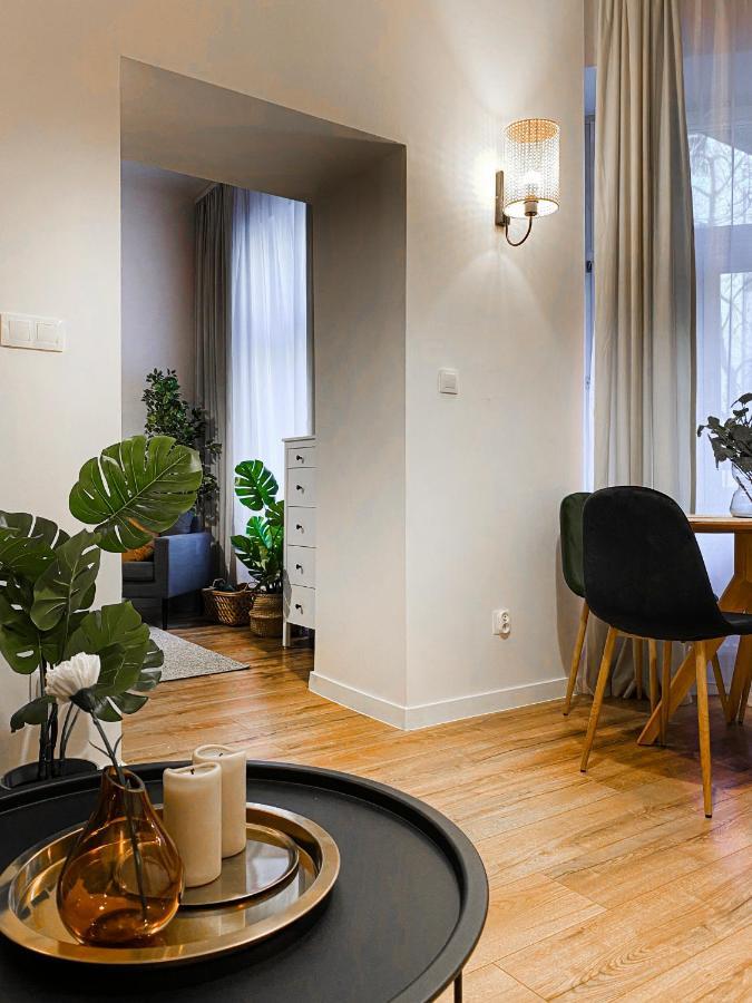 Charming Apartment, Wawel & Old Town Krakow Bagian luar foto